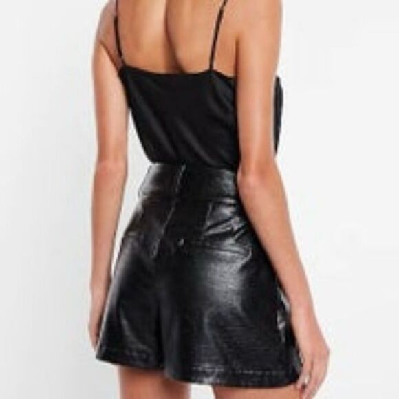 Express Super High Waist Croc-Embossed Faux Leather Shorts Size 12 - Picture 5 of 14